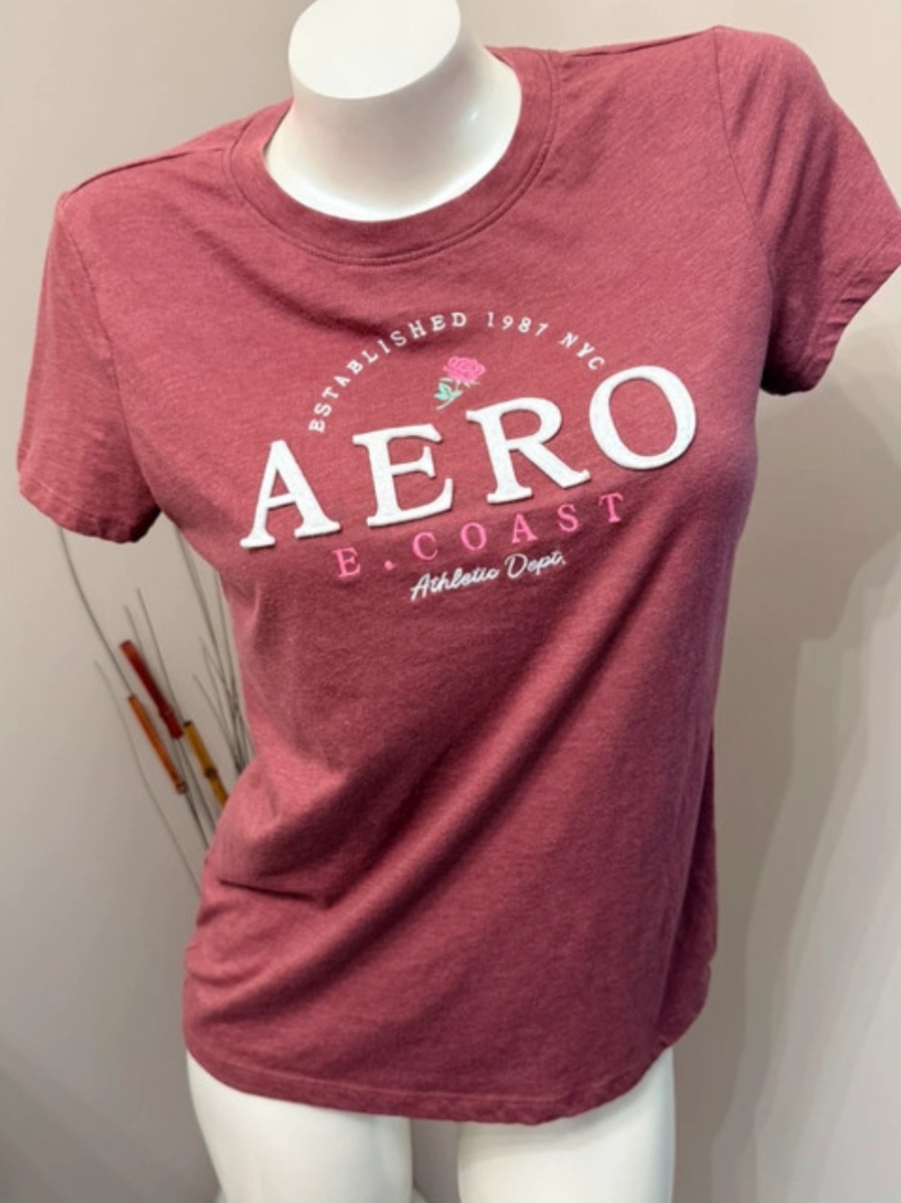 Aeropostale mauve dusty pink baby doll Tshirt embroidered appliqué sz large
